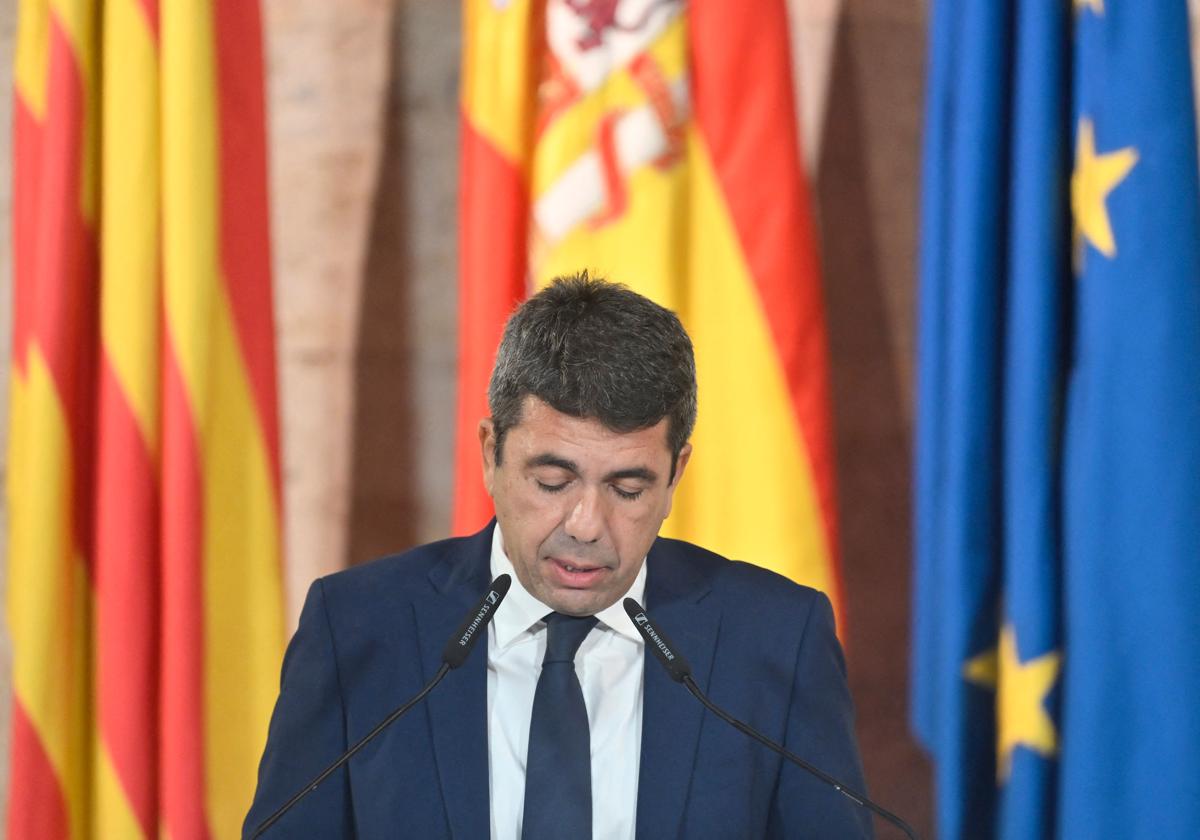 Mazón dimite tras pactarlo con Feijóo: «He cometido errores y viviré con ellos toda mi vida»