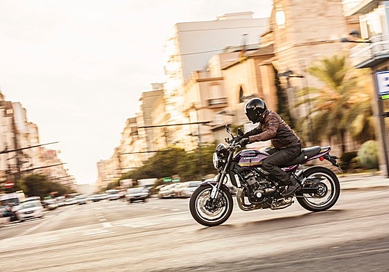 Kawasaki Z900 RS 2026