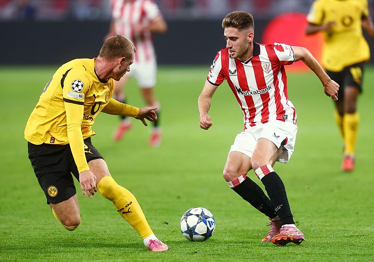 Robert Navarro, durante el duelo de Champions entre Dortmund y Athletic.
