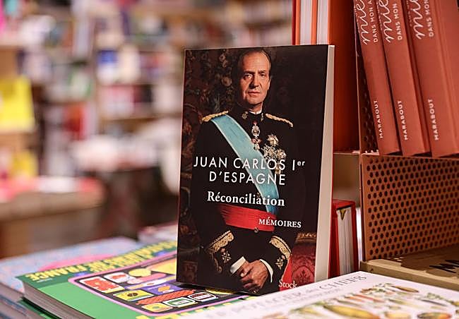 Un ejemplar de «Reconciliación», las memorias del rey emérito Juan Carlos I.