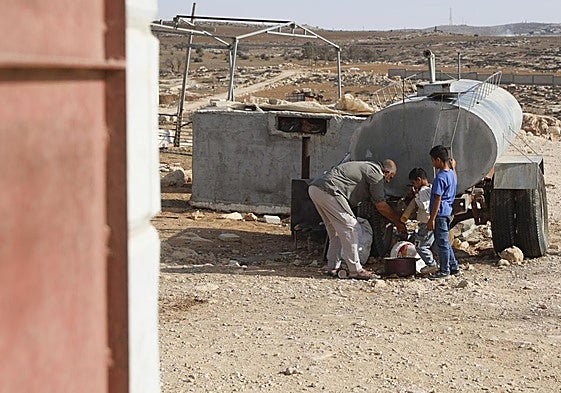 Una de las familias palestinas que han denunciado en las últimas semanas la violencia de los colonos.