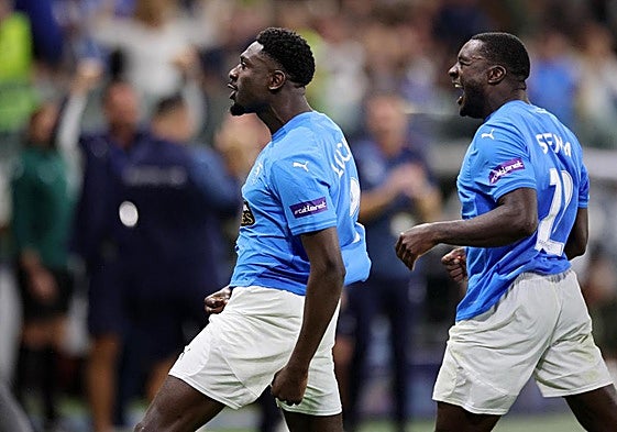 Luckassen celebra el gol del Pafos.