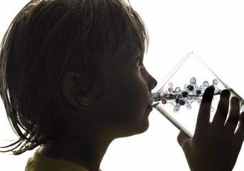 La sustancia eterna que contamina el agua: ¿es ya la mayor polución de la historia?