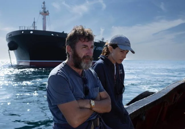 Antonio de la Torre y Bárbara Lennie en 'Los Tigres'.