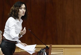 Isabel Díaz Ayuso interviene en la sesión de la Asamblea de Madrid.