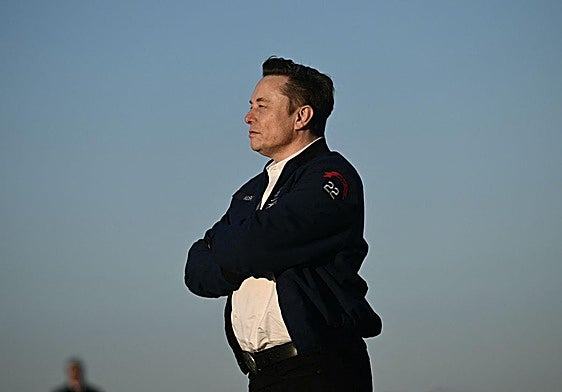 El magnate Elon Musk, en el aeropuerto de Morristown (New Jersey) para un acto promocional.