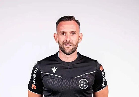 Manuel Jesús Orellana es el árbitro sevillano que arbitrará el Málaga-Córdoba.