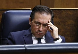 El ministro de Asuntos Exteriores, José Manuel Albares, durante un pleno del Congreso.