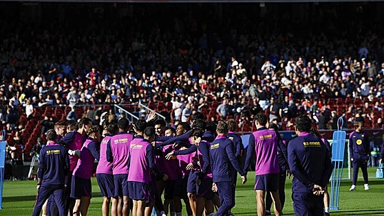 El Barça se reencuentra con el Camp Nou 894 días después
