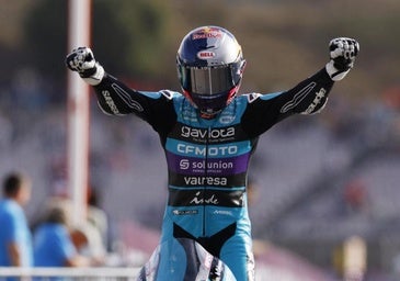 Máximo Quiles gana en Portugal y oposita al subcampeonato de Moto3