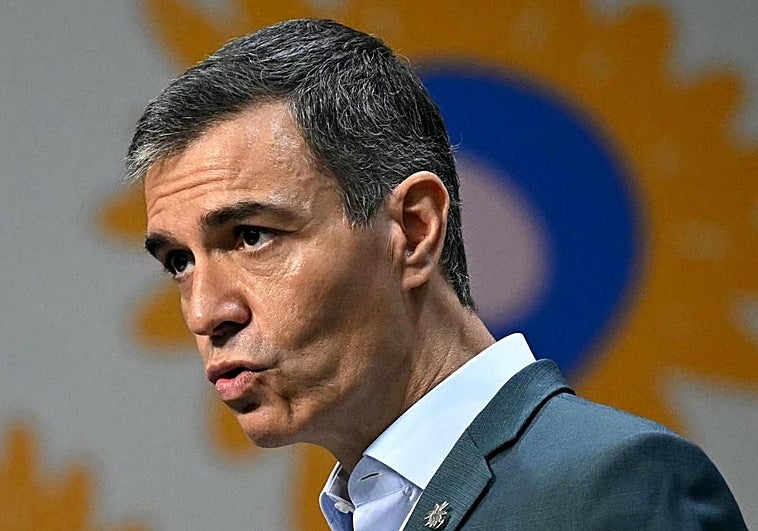 Sánchez afronta la gestión de la parálisis