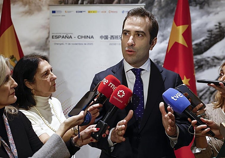 Cuerpo se reúne en China con gigantes industriales para «reequilibrar el tablero» en plena guerra comercial