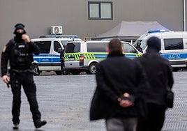 Patrullas policiales en una calle de Alemania.