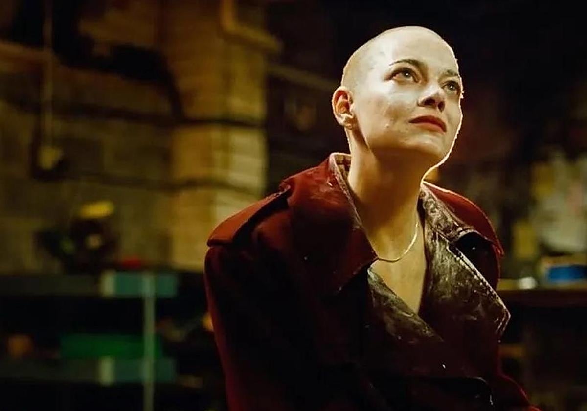 Emma Stone en 'Bugonia'