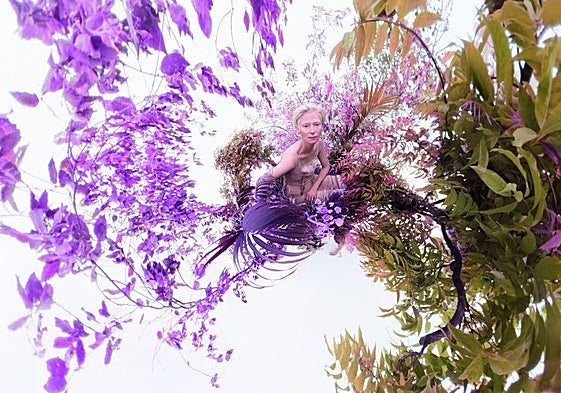 La actriz Tilda Swinton en el Calendario Pirelli 2026.