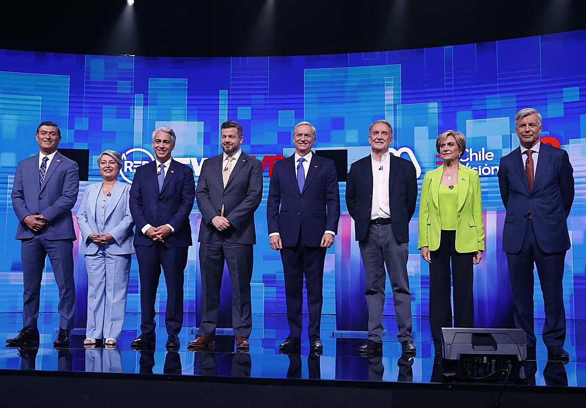 De los ocho candidatos, son en realidad cuatro los que aspiran a la presidencia y solo dos pasarán a la segunda vuelta de diciembre.