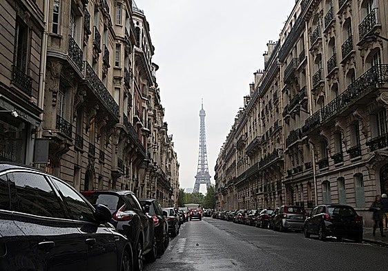 Como ocurre en las grandes ciudades, aparcar en la capital gala es una misión casi imposible.