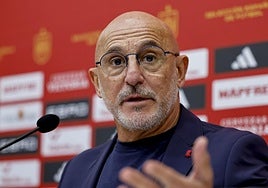 Luis de la Fuente, en rueda de prensa.