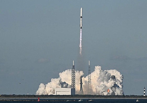 Momento del despegue del New Glenn.