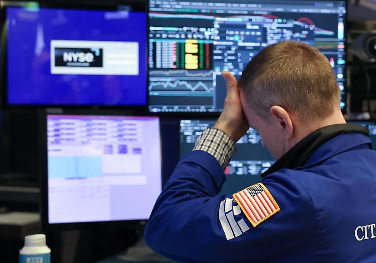 Un operador en la Bolsa de Nueva York.