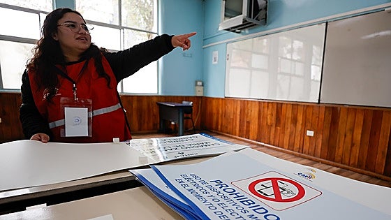 Ecuador vota en referéndum sobre la instalación de bases militares de Estados Unidos