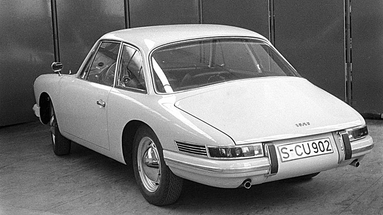 La parte posterior del T7 no gustó a Ferry Porsche, que quería un estilo más en la línea del 356