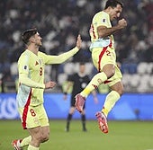Mikel Oyarzabal celebra uno de los dos goles que marcó este sábado ante Georgia.