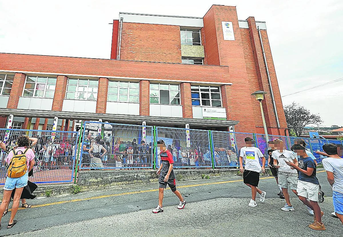 La Fiscalía de Menores investiga el «acoso» de 50 alumnos a una profesora en Vizcaya