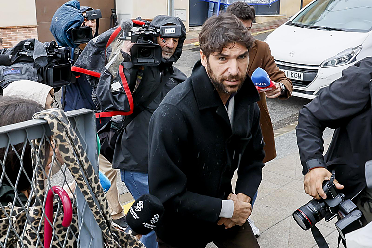 El torero Cayetano Rivera llega este lunes al Juzgado de Instrucción número 4 de Alcalá de Guadaíra