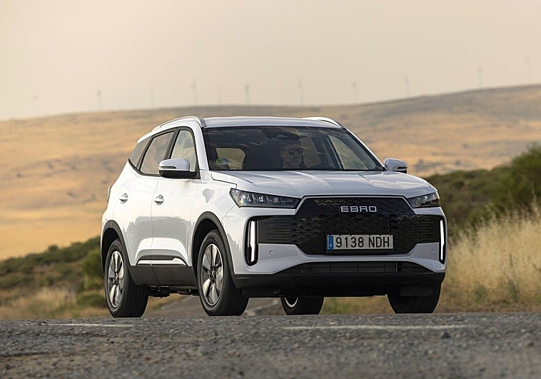 Ebro s400: SUV urbano híbrido y tecnológico