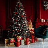 Trucos 'low cost' para decorar el árbol de Navidad de revista: ¡llevas poniendo mal las luces toda la vida!