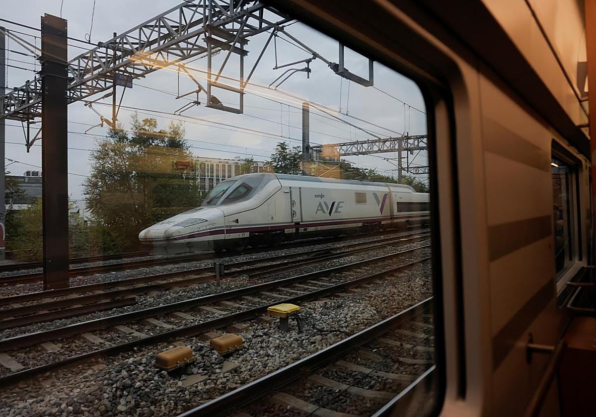 AVE'nin hızını 350 km/saat'e çıkarmak için ilk harcamalar: İki çalışma için 2,3 milyon