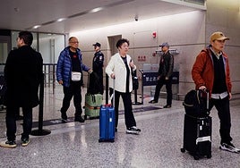 China ha pedido a sus ciudadanos que eviten viajar a Japón tras las últimas tensiones.