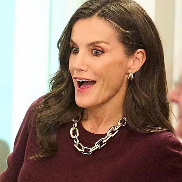 Por qué esta broma descolocó a Letizia en los Cerecedo: «Tengo esto pendiente con la Reina...»