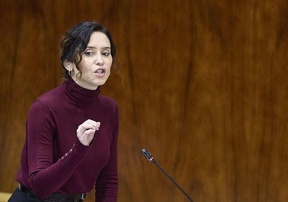La presidenta de la Comunidad de Madrid, Isabel Díaz Ayuso, durante un pleno de la Asamblea de Madrid, a 20 de noviembre de 2025.