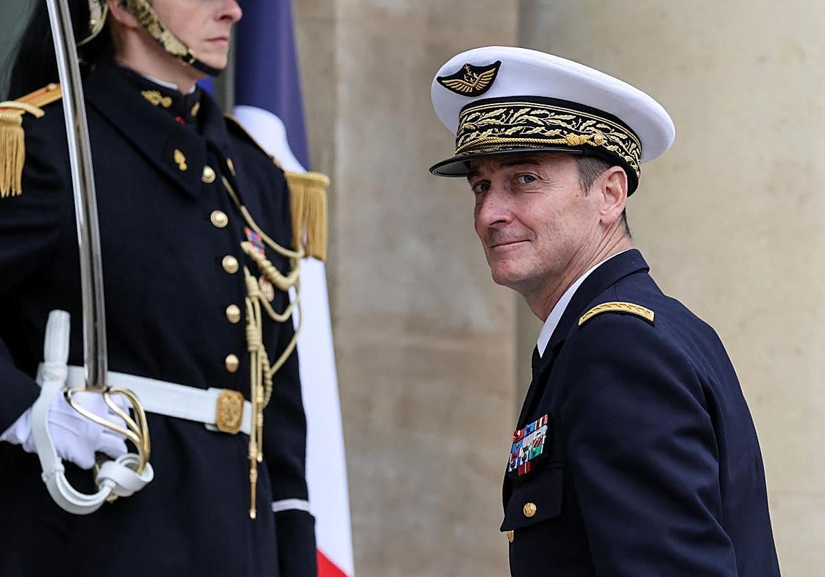El jefe del ejército francés, Fabien Mandon, mantuvo una reunión el lunes con Macorn y Zelenski en el Elíseo.