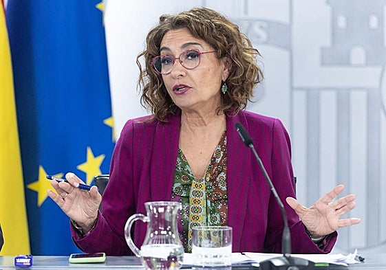 La vicepresidenta primera y ministra de Hacienda, María Jesús Montero