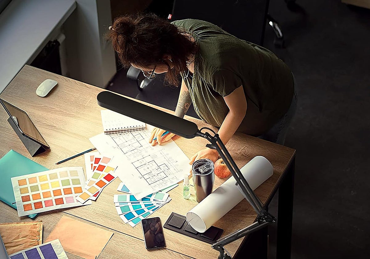 Las mejores lámparas de escritorio regulables para las jornadas de trabajo y estudio