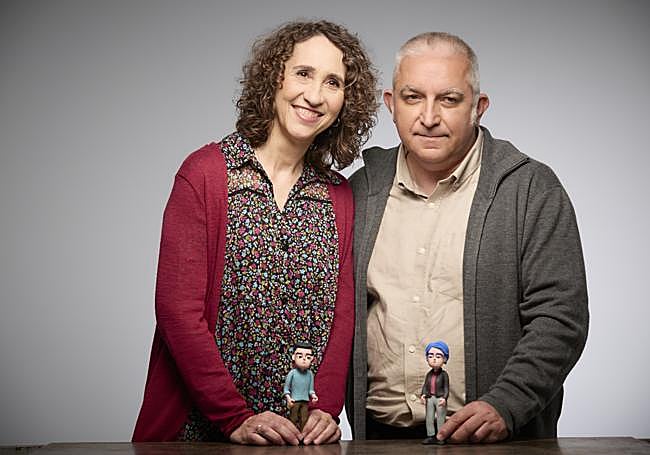 Virginia Curiá y Tomás Conde, con sus creaciones.