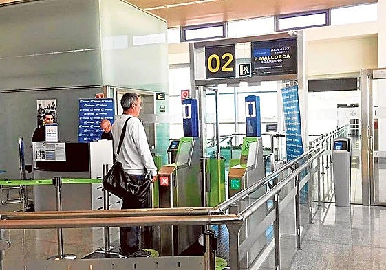 Prueba de reconocimiento facial del aeropuerto de Menorca.