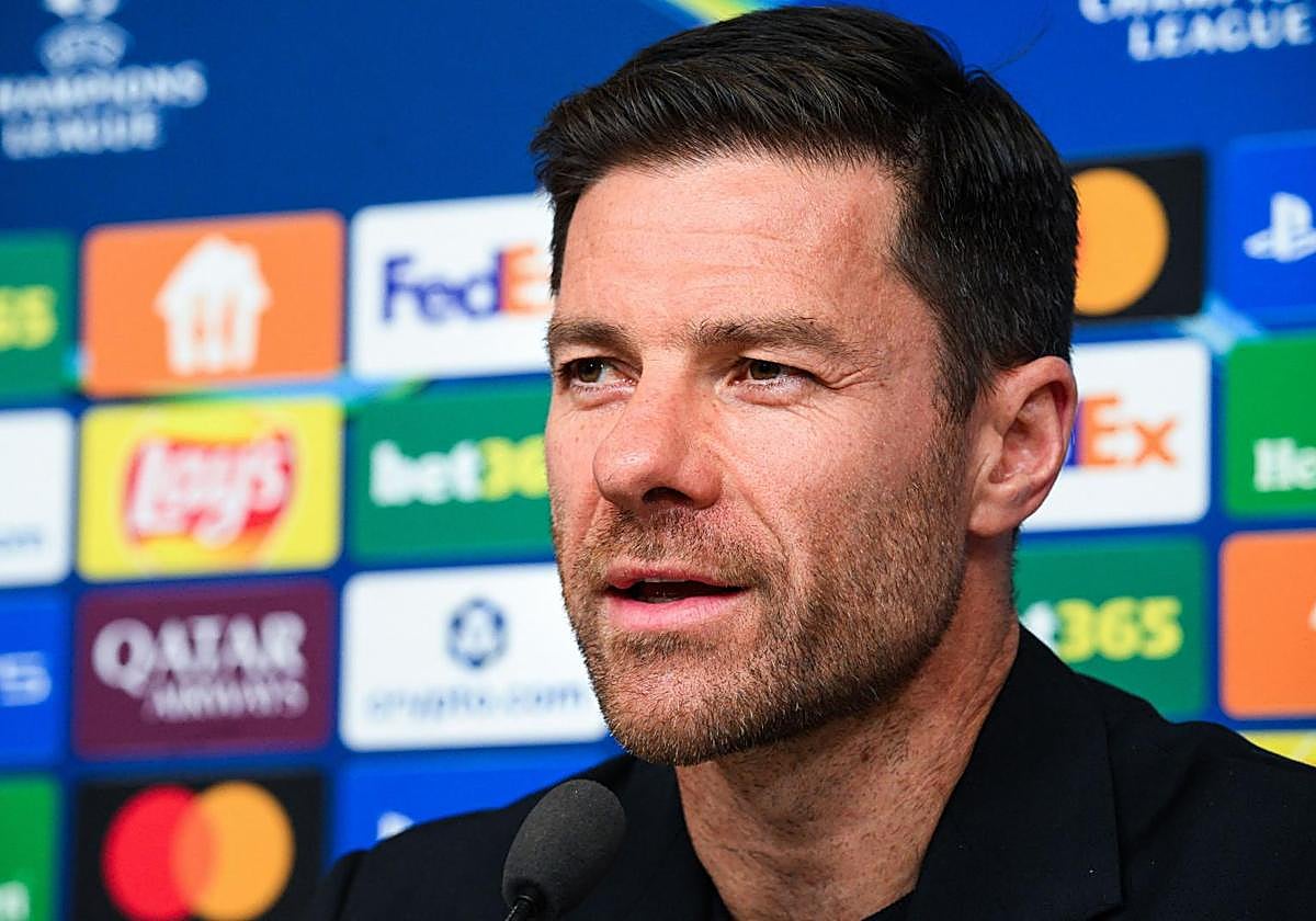 Xabi Alonso, durante la rueda de prensa que ofreció en el Estadio Georgios Karaiskakis.