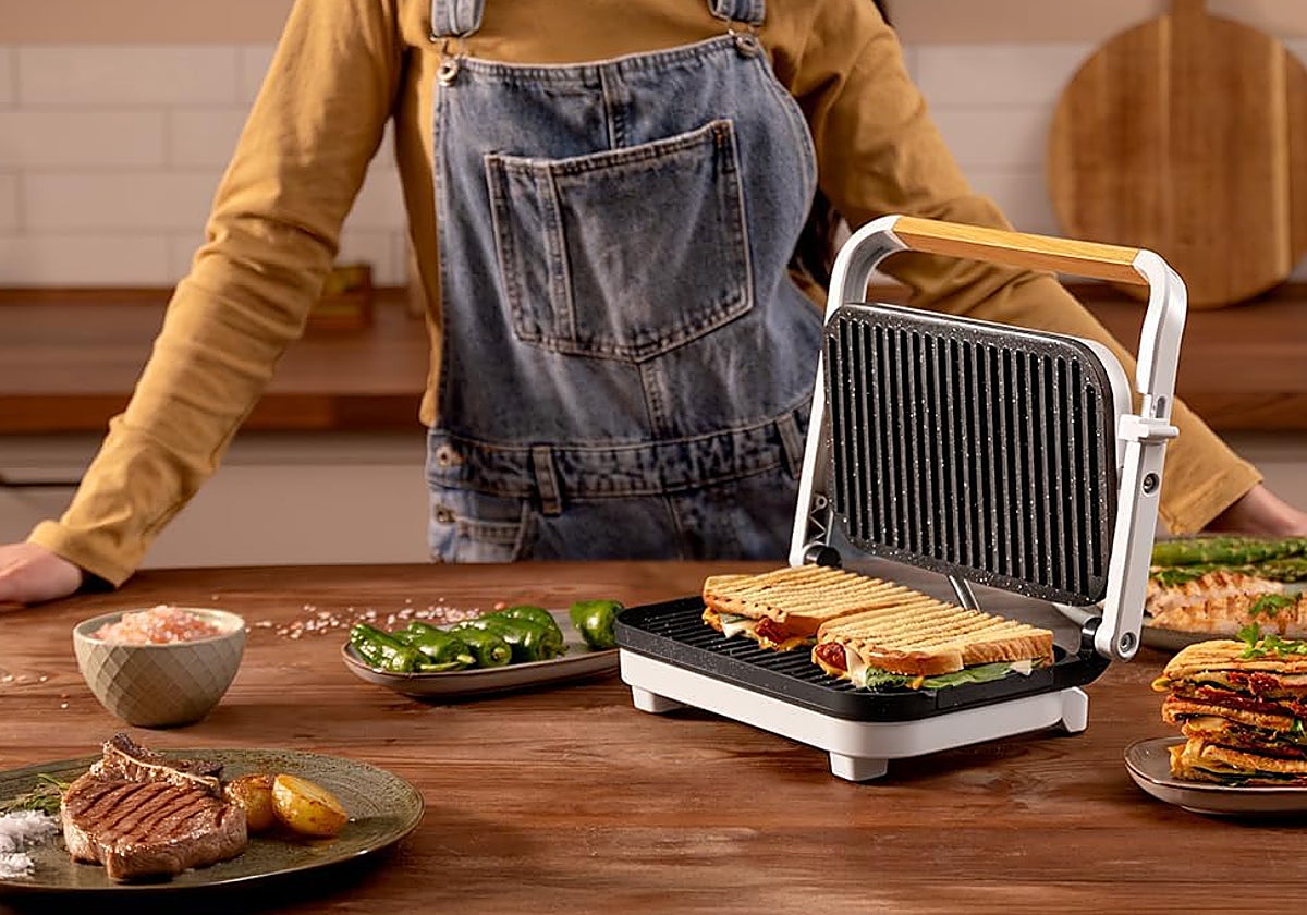 Estas planchas y sandwicheras te salvarán de más de un apuro en la cocina