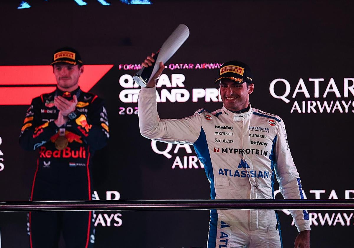 Carlos Sainz on the podium at the Qatar GP.