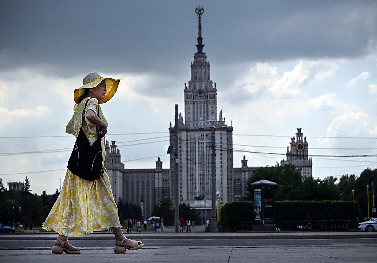 Una turista china en Moscú.