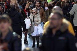 Cada vez más familias se endeudan para consumir.