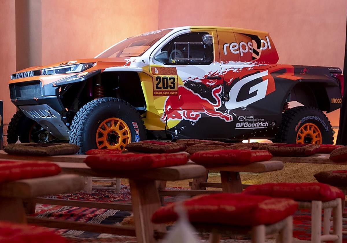 TOYOTA GAZOO Racing and Repsol unveil their official teams for Dakar 2026