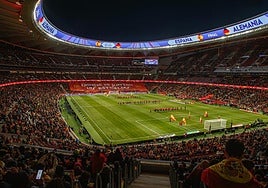 El Metropolitano, con el público animando a la selección española.