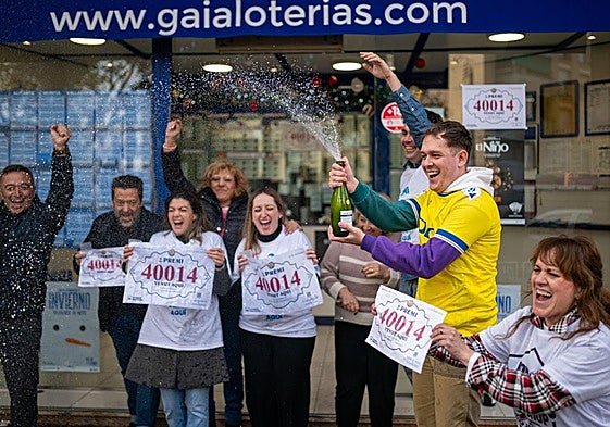 Lotería de Navidad 2025: cuánto dinero se queda Hacienda y cómo cobrar si se comparte décimo