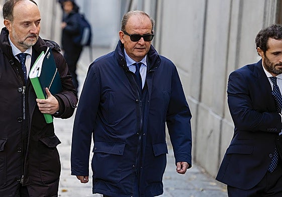 Justo Vicente Pelegrini, exdirector de Construcción de Acciona, antes de declarar en el Supremo.