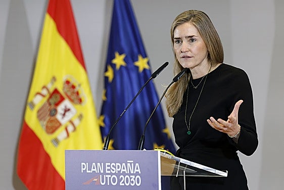 La vicepresidenta tercera y ministra para la Transición Ecológica, Sara Aagesen, clausura el acto de presentación del Plan España Auto 2030